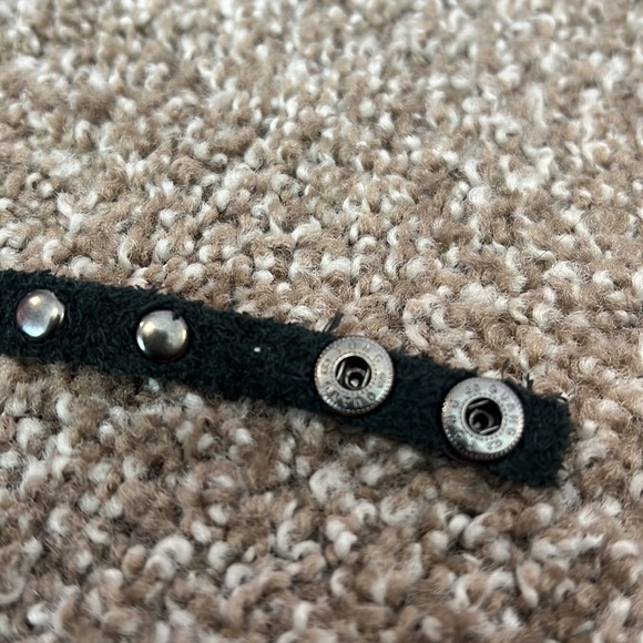 Geneva Platinum wrap around leather & rhinestone watch Japan movement - Picture 6 of 9